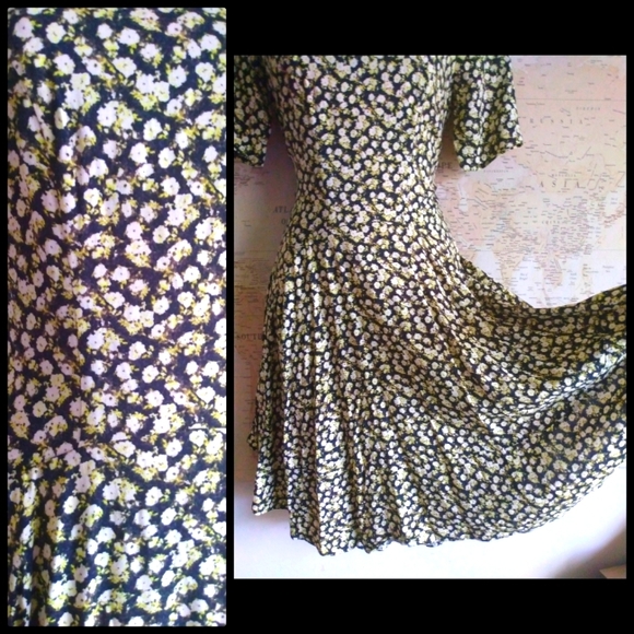 90s Style Grunge Daisy Print Hi Low Hem Skater Dress with Pockets-Size 6 - Picture 4 of 8